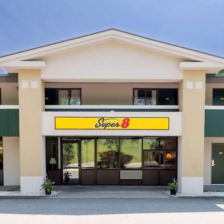 Super 8 By Wyndham White River Junction Exterior foto